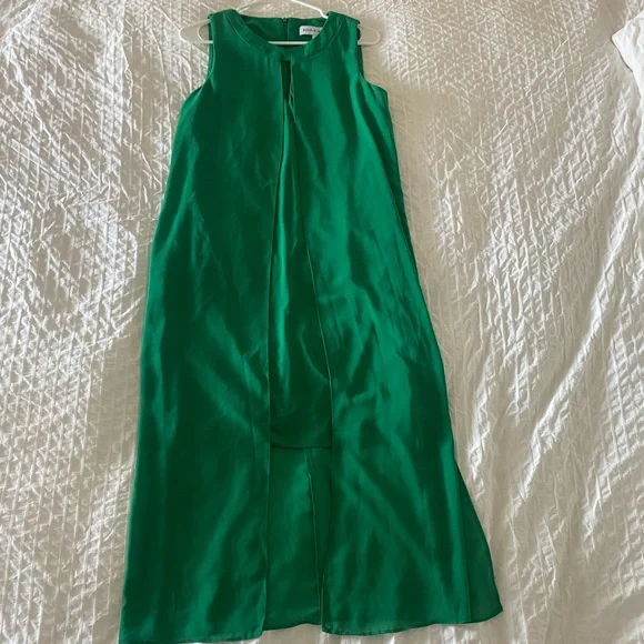 Emma and Michele - Green overlay dress - Size US 6 - Originally $68 Emma and Michele - Green overlay dress - Size US 6 - Originally $68